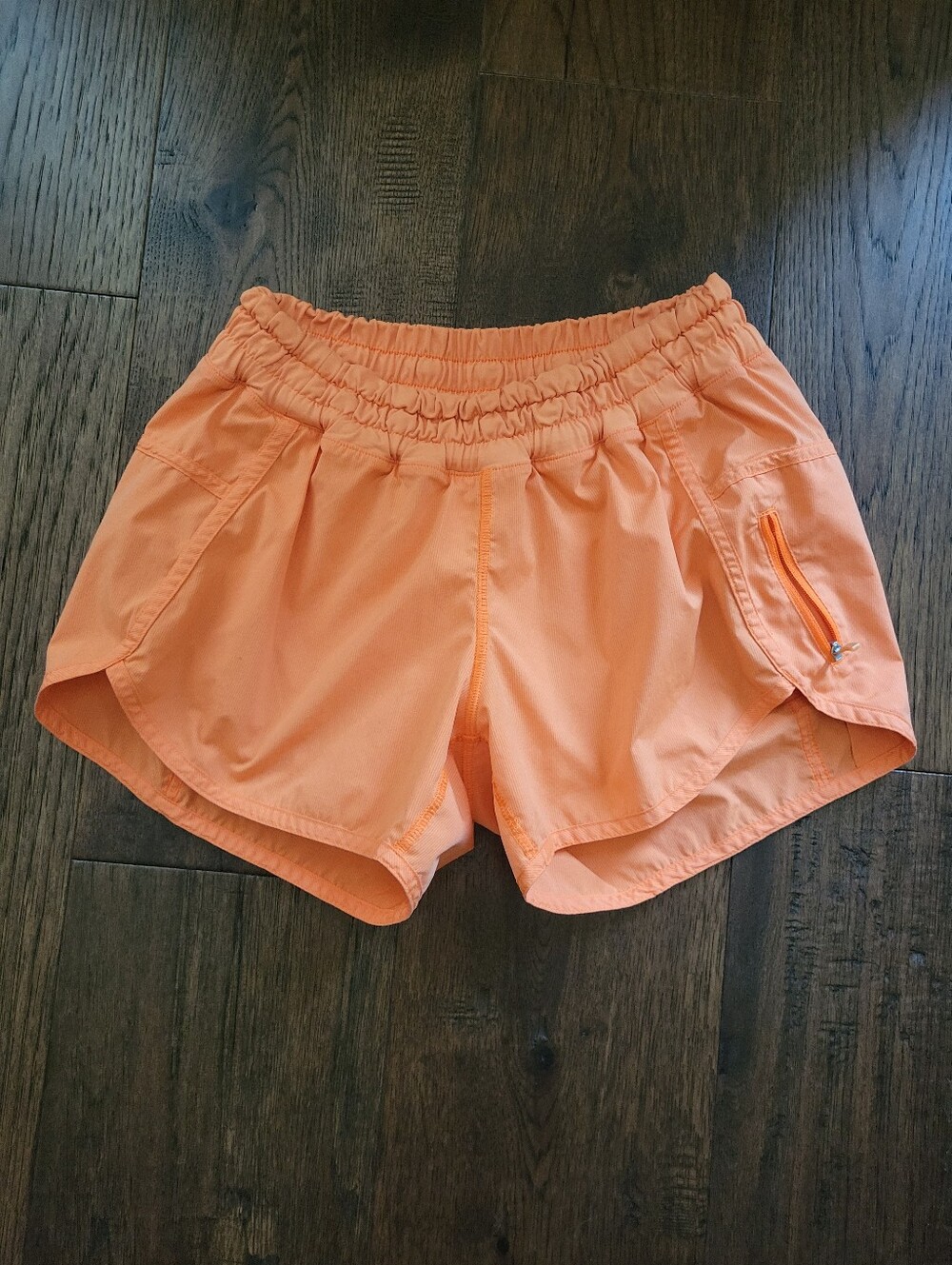 Lululemon Track Attack Shorts Size 6 EUC - Picture 2 of 3